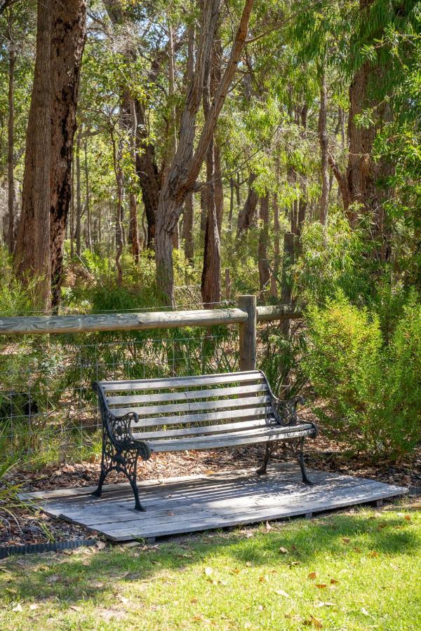 Mansfield Retreat - In Town - Margaret River Exterior foto