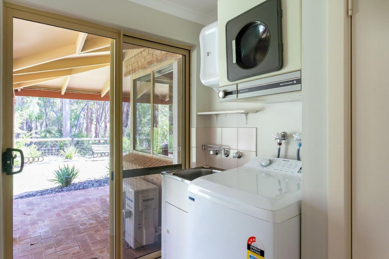 Mansfield Retreat - In Town - Margaret River Exterior foto
